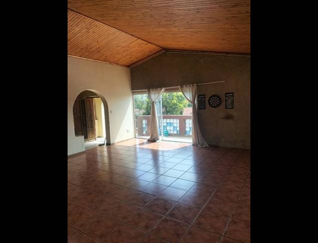 2 BEDROOM PROPERTY TO RENT IN BIRCHLEIGH NORTH